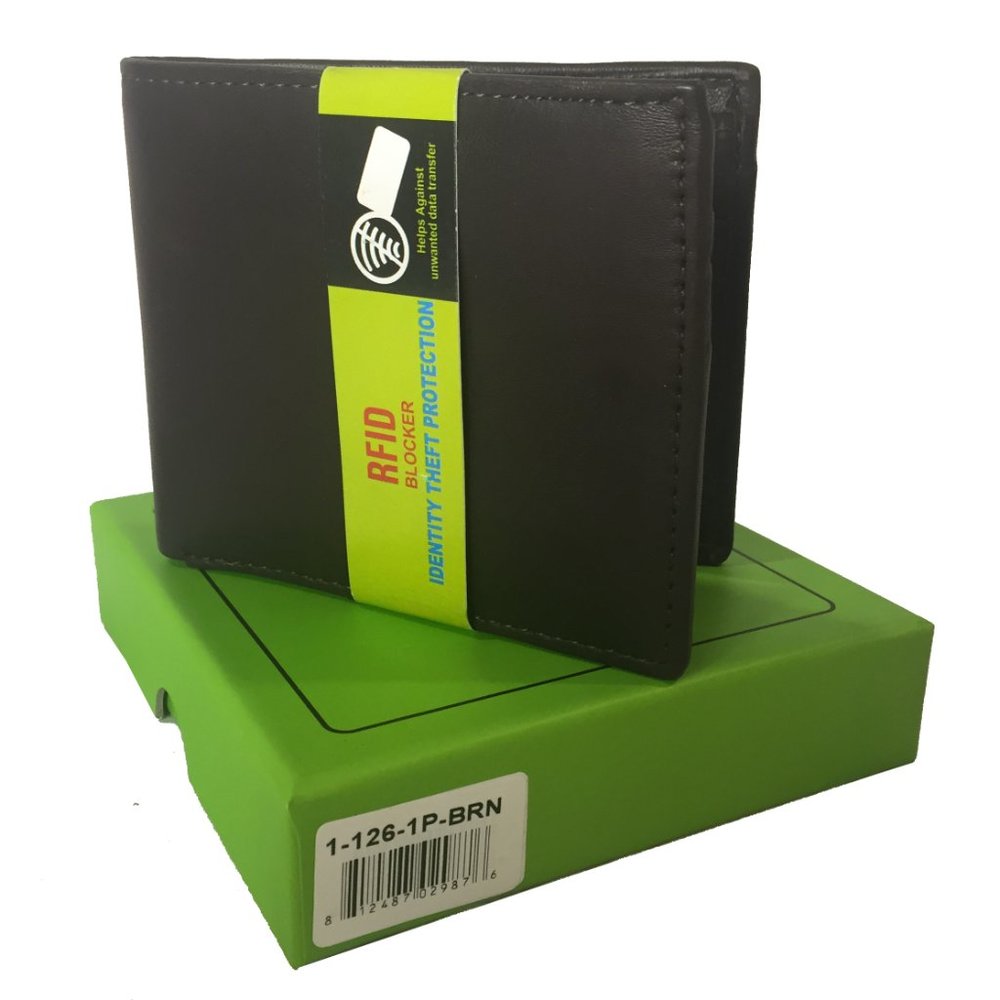 Men's RFID Leather Bifold Passcase Wallet-Brown